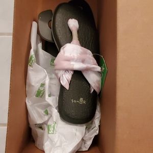 Sanuk flip flops  yoga flips I own 20 pairs comfy